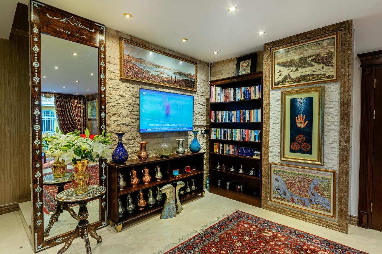 The Magnaura Palace Готель 4*
